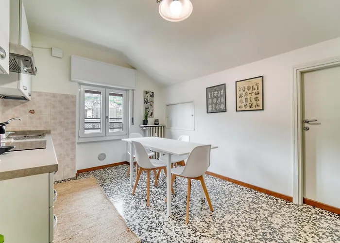 아파트 La Mansarda